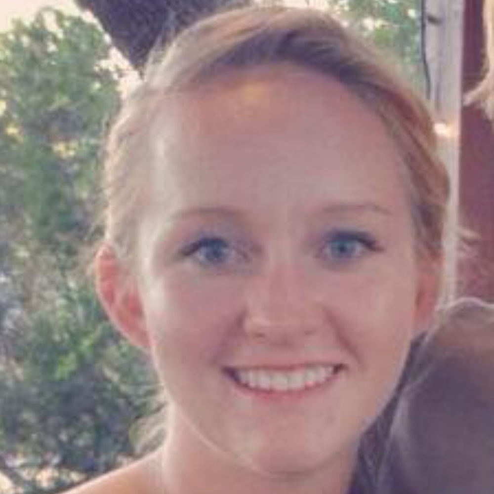 Meet your Posher, Caitlin